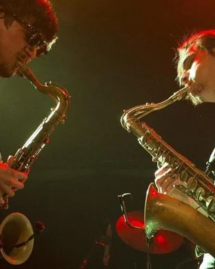 Julie - Band Louisville