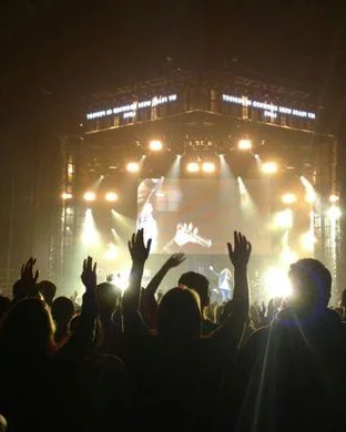 Live concert by Josiah Queen