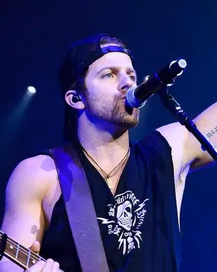 Kip Moore Louisville
