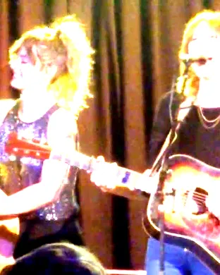 Molly Tuttle & Maggie Rose